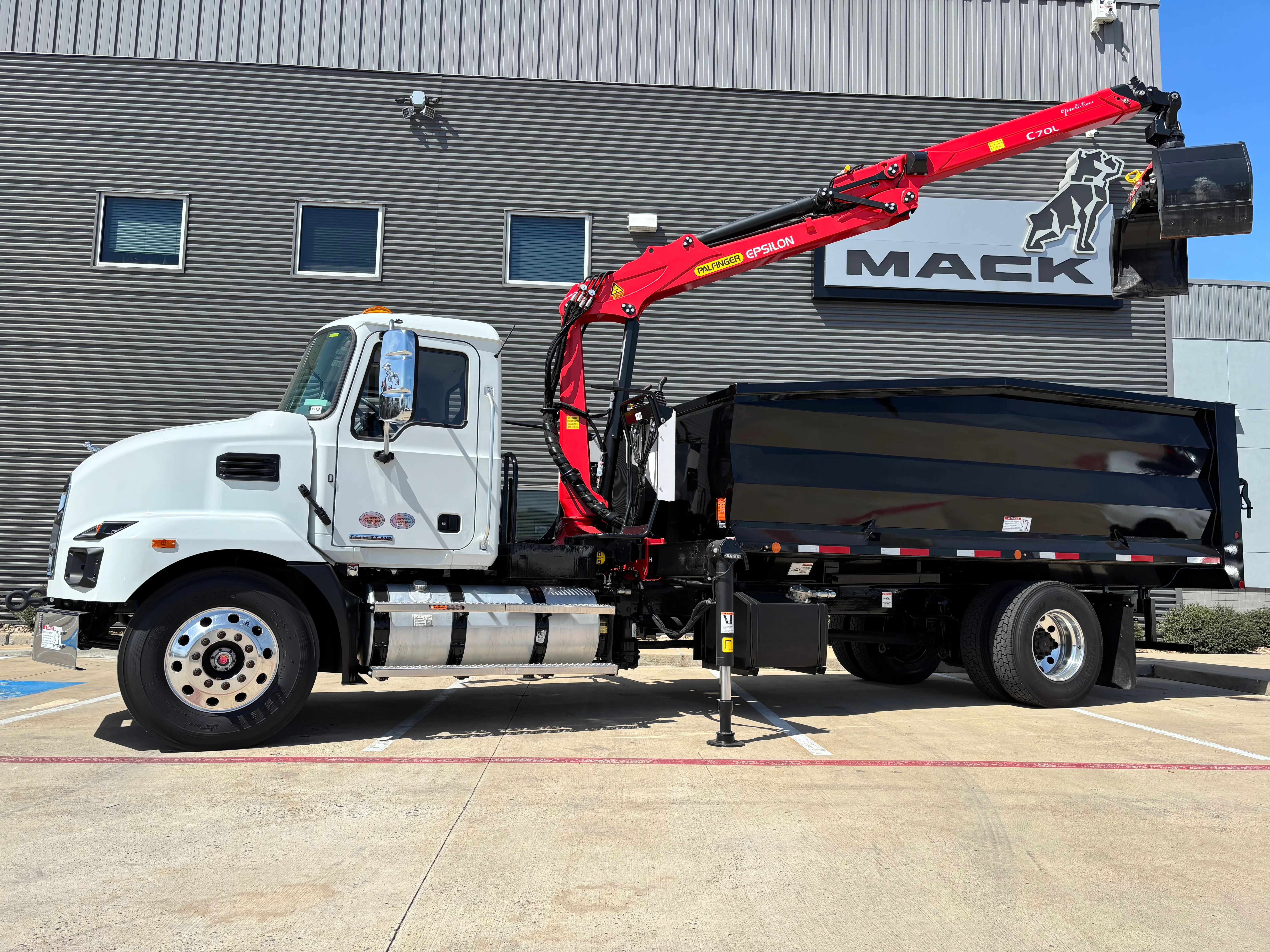 2025 Mack MD in Houston, TX — photo 6