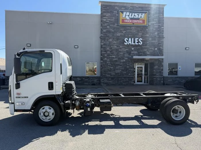 2026 Isuzu NPR - image 3