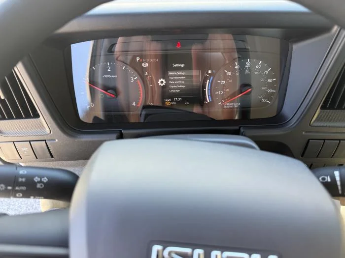 2026 Isuzu NPR - image 13