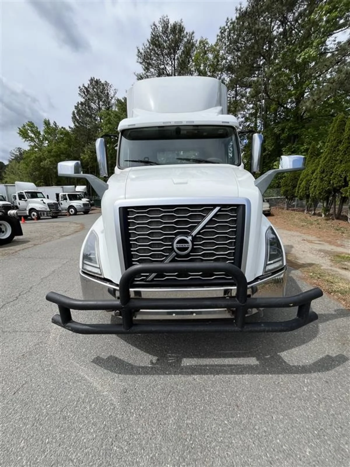 2020 Volvo VNL 860 in Ashland, VA — photo 2