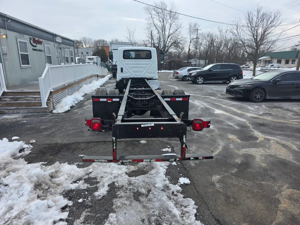 2019 International 4300 in Bensalem, PA — photo 5