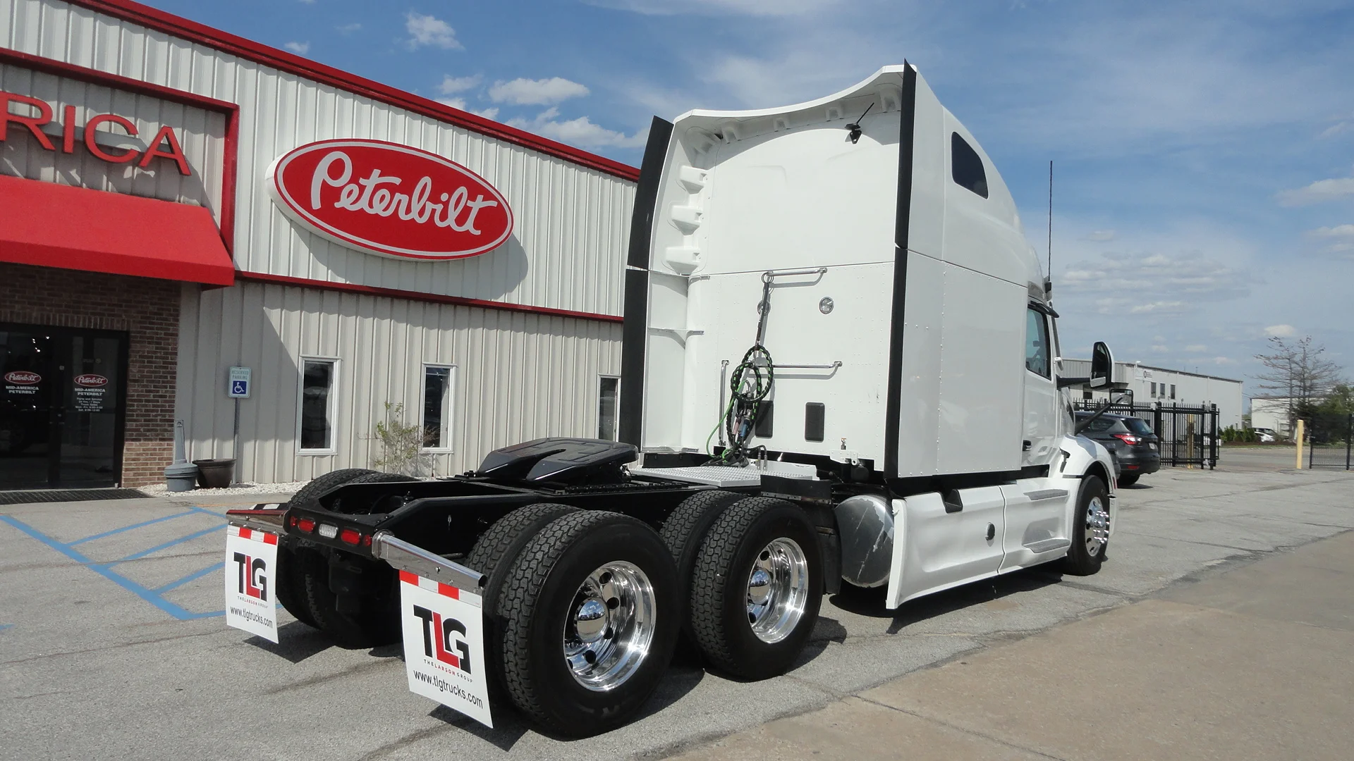 2024 Peterbilt 579 - image 3