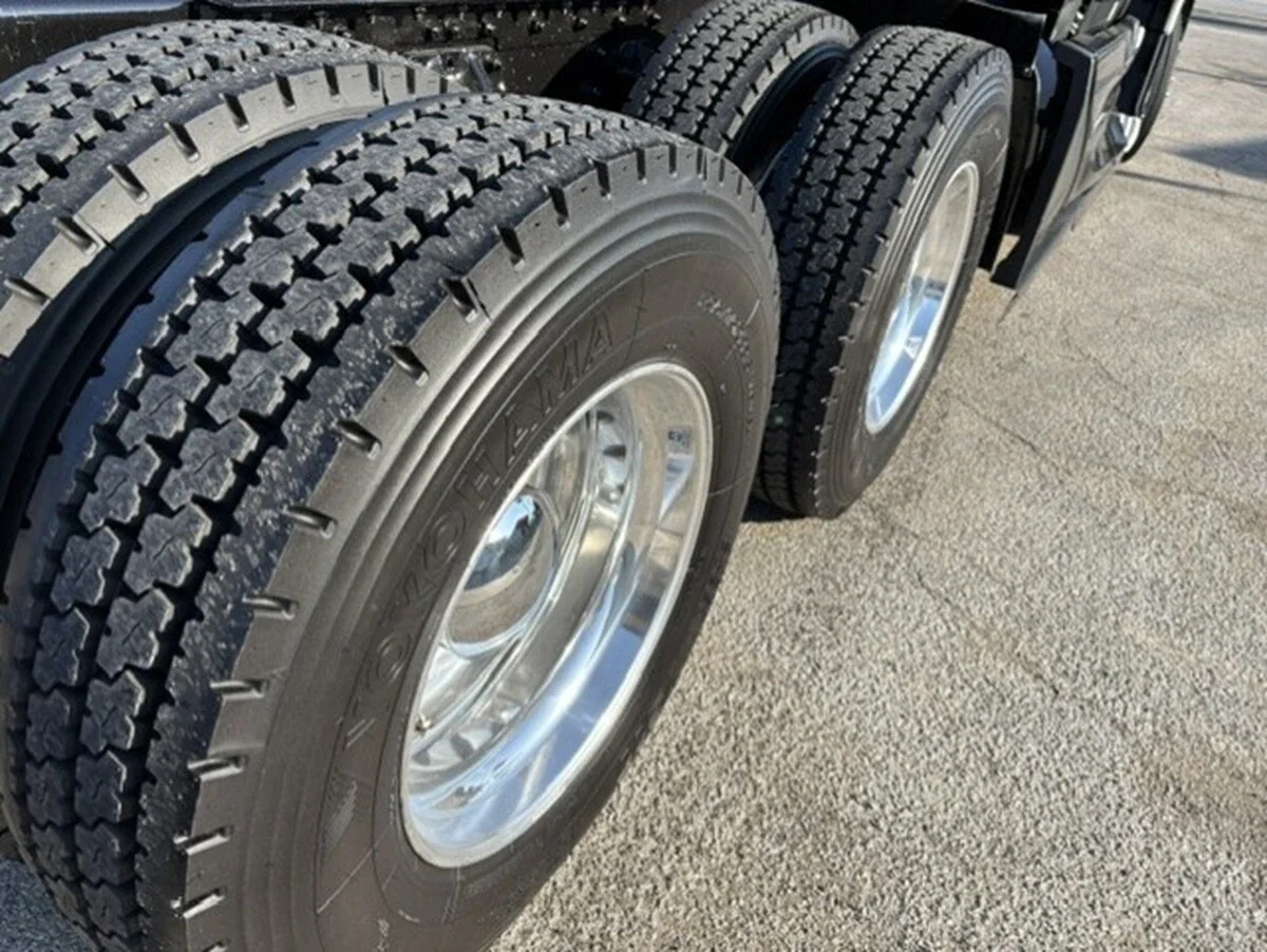 2023 Kenworth T680 — photo 6