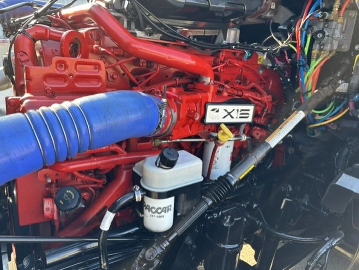 2023 Kenworth T680 — photo 17