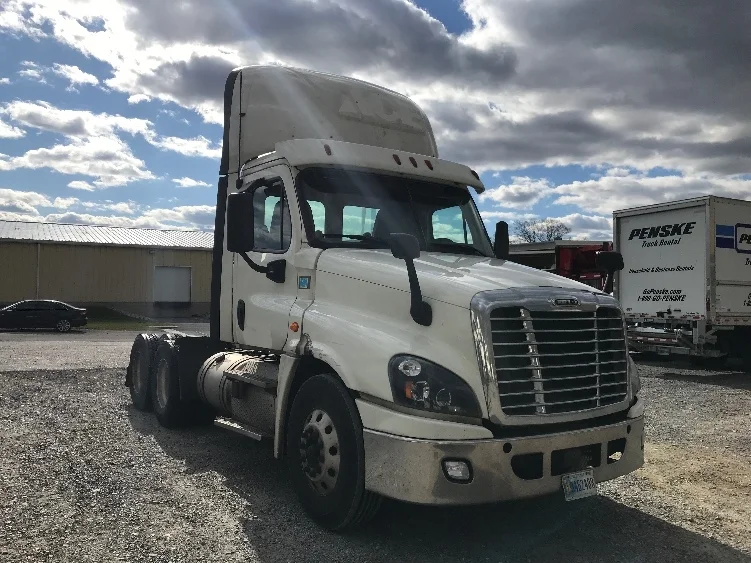 2019 Freightliner Cascadia in Cleona, PA