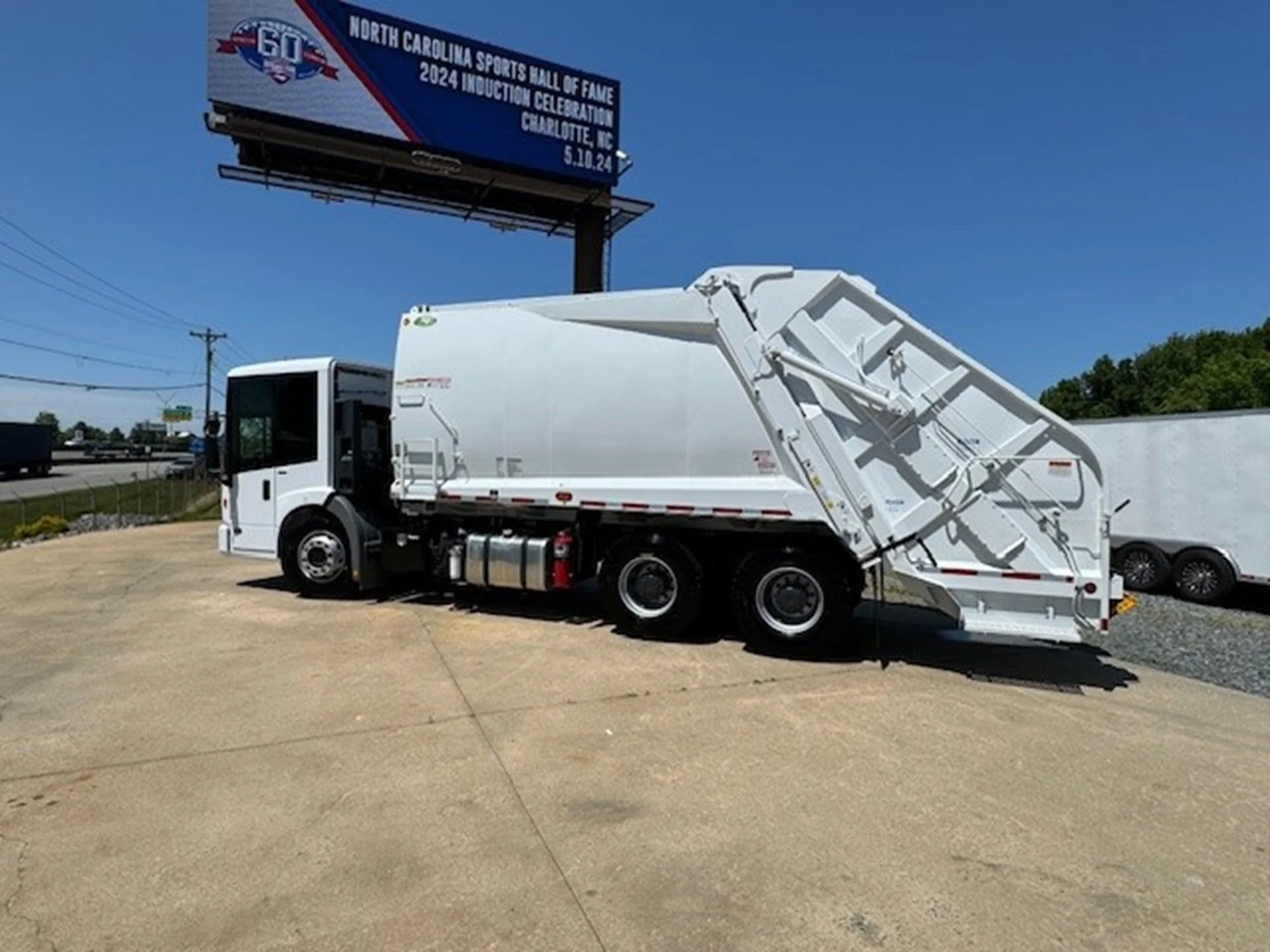 2023 Freightliner in Charlotte, NC — photo 2