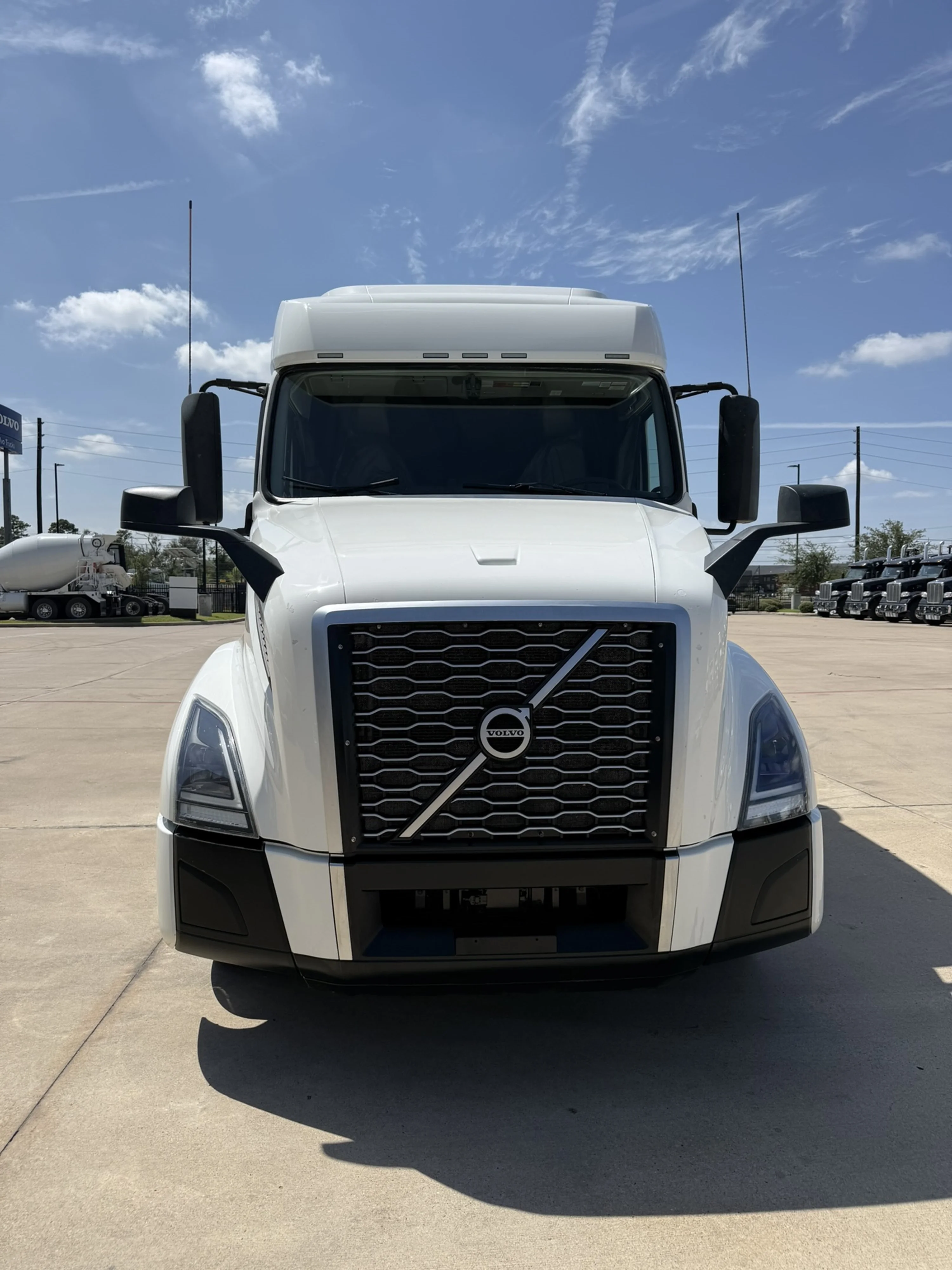 2022 Volvo in Houston, TX — photo 3