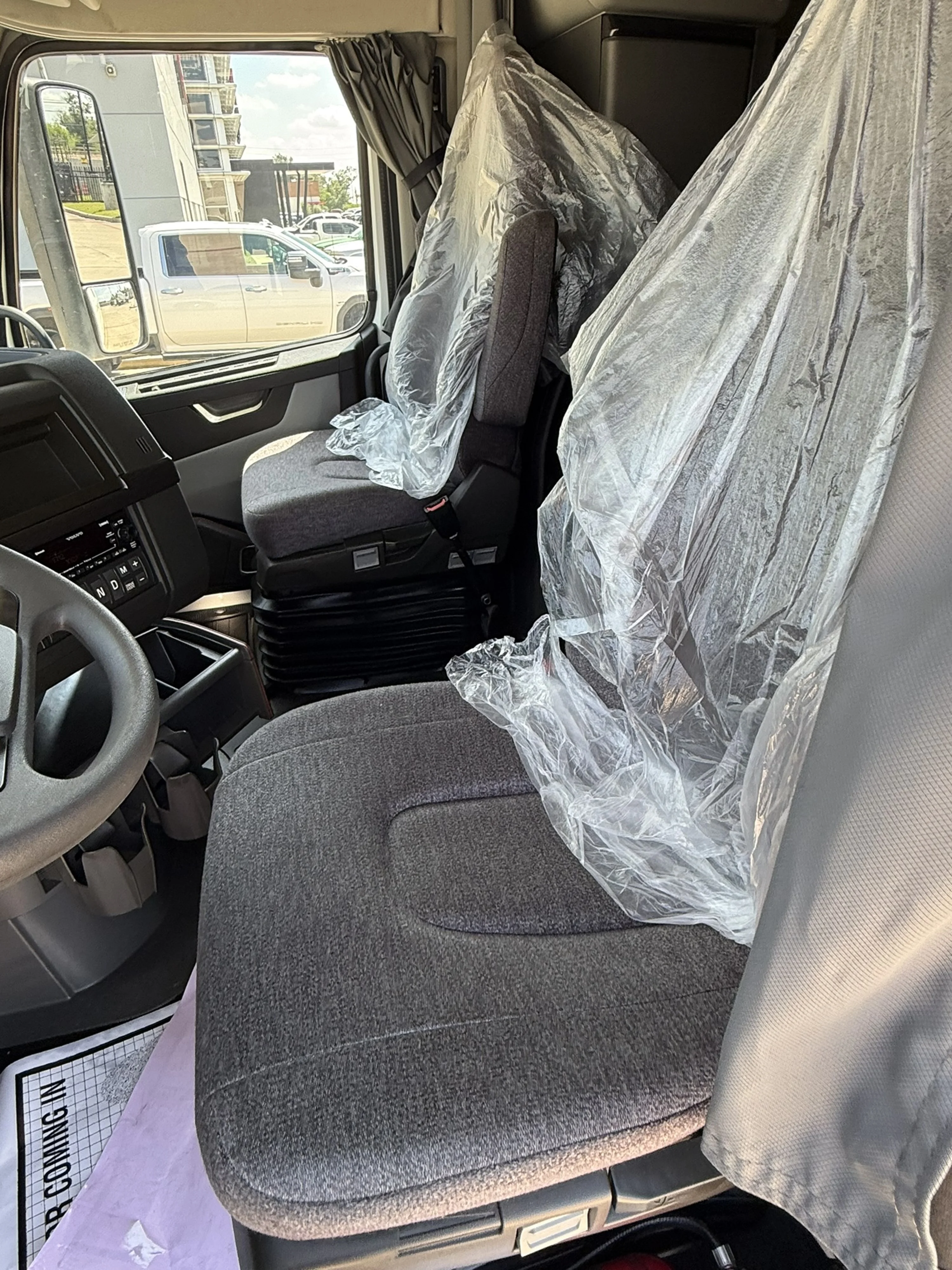 2022 Volvo in Houston, TX — photo 14