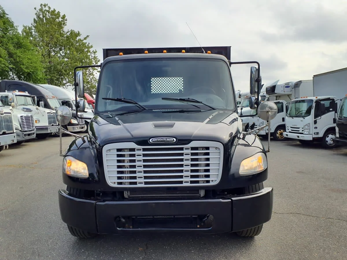 2018 Freightliner M2 106 in Springfield, MA — photo 2