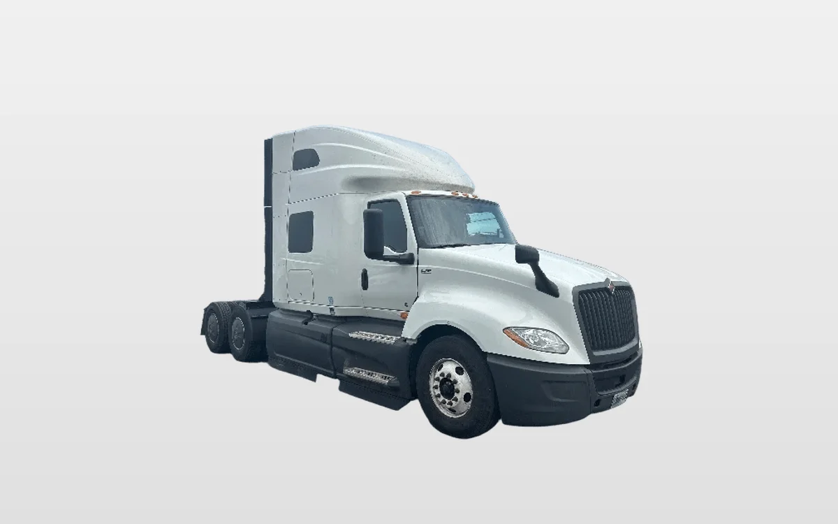 2023 International LT - image 1