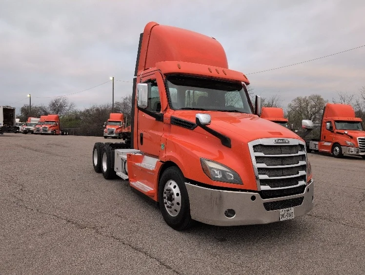 2020 Freightliner Cascadia in San Antonio, TX