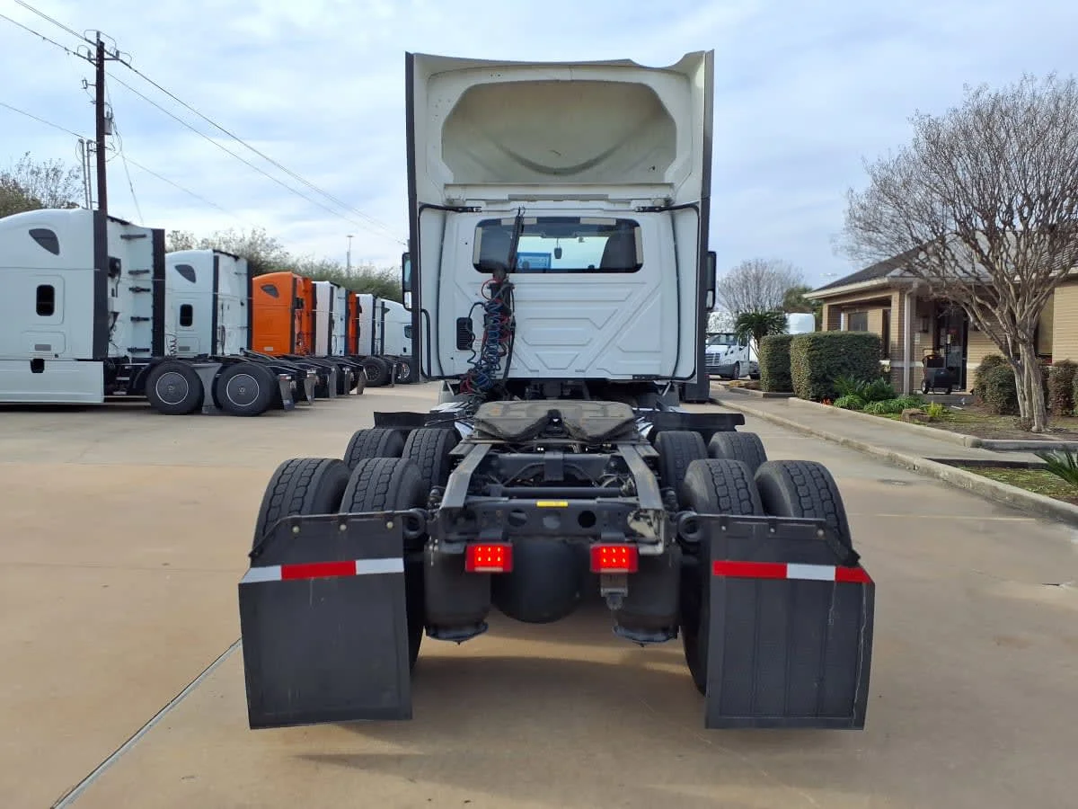 2020 International RH - image 5