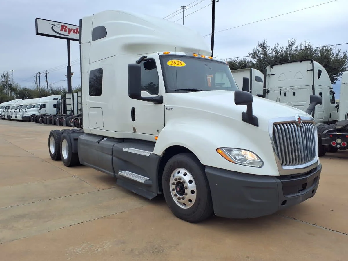 2020 International LT in Houston, TX — photo 3