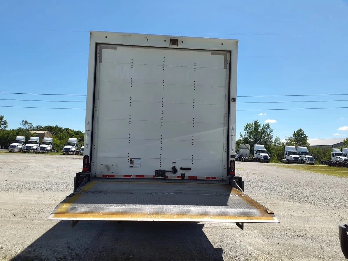2021 Freightliner M2 106 in Indianapolis, IN — photo 11