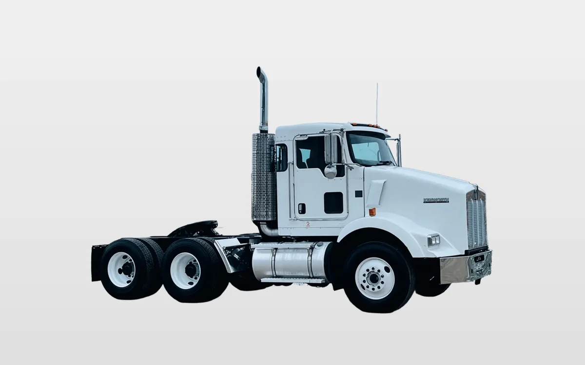 2010 Kenworth T800 - image 1