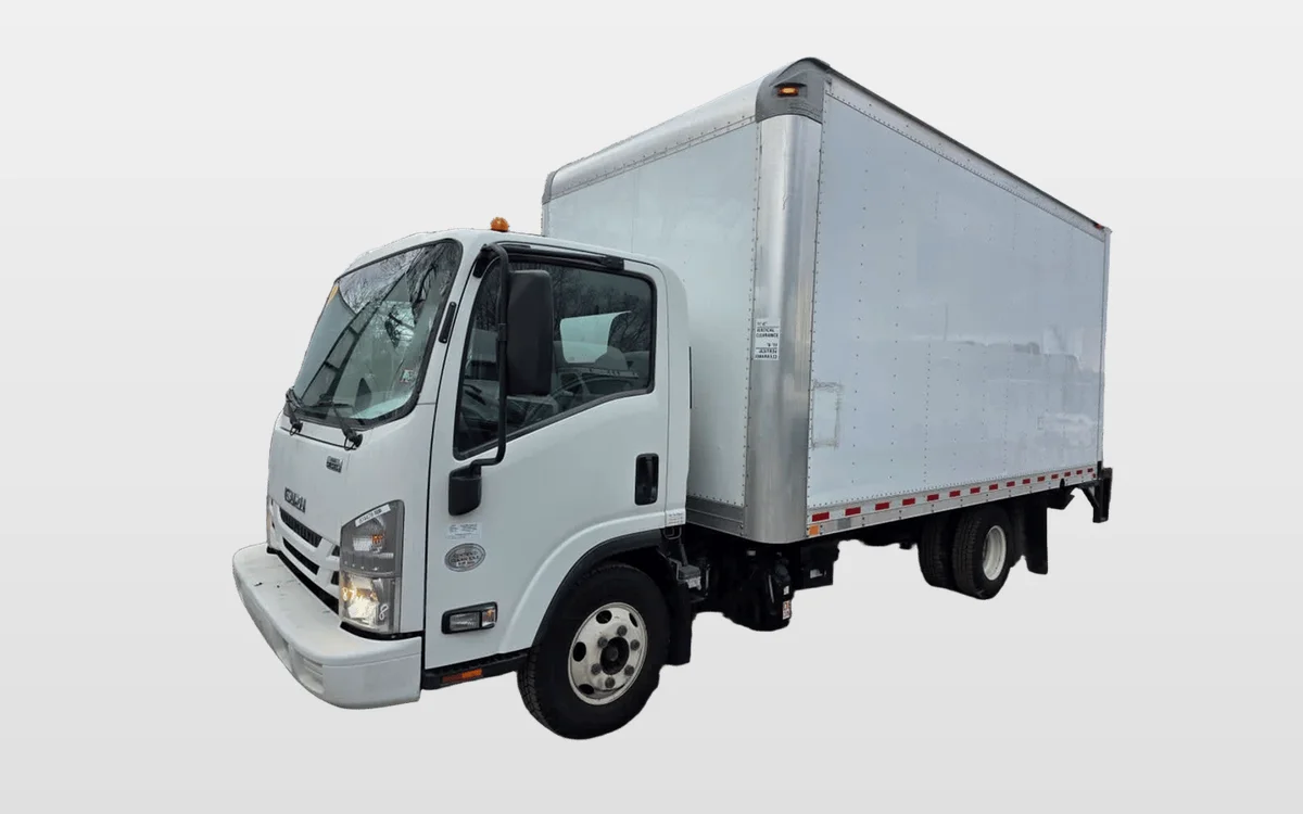 2019 Isuzu NPR - image 1