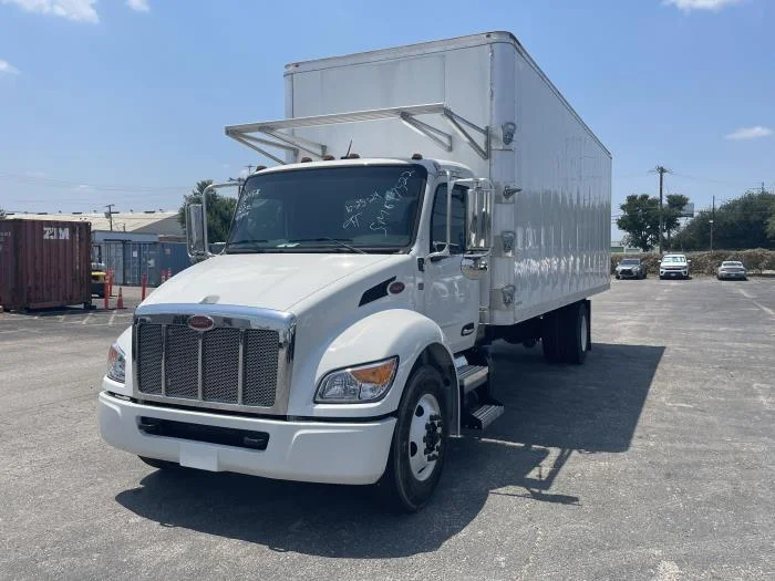2025 Peterbilt 536 in Dallas, TX — photo 3