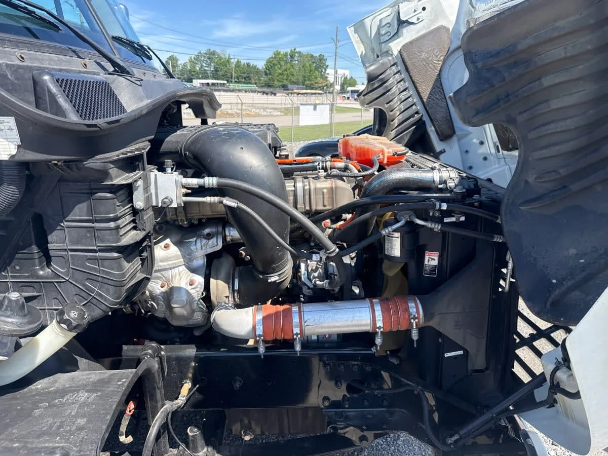 2017 Freightliner Cascadia in Birmingham, AL — photo 9