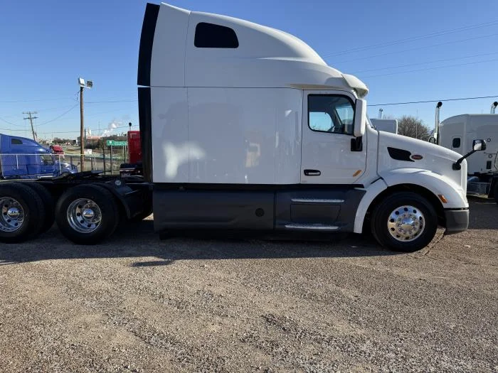 2021 Peterbilt 579 - image 46