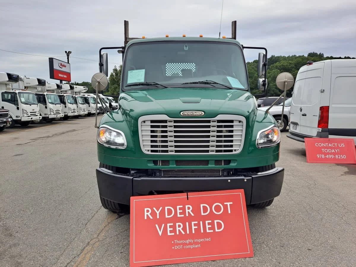 2020 Freightliner M2 106 in Salisbury, MA — photo 2