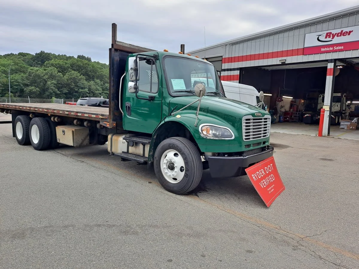2020 Freightliner M2 106 in Salisbury, MA — photo 3