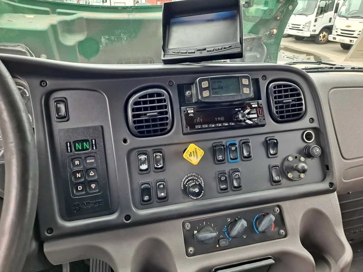 2020 Freightliner M2 106 in Salisbury, MA — photo 11