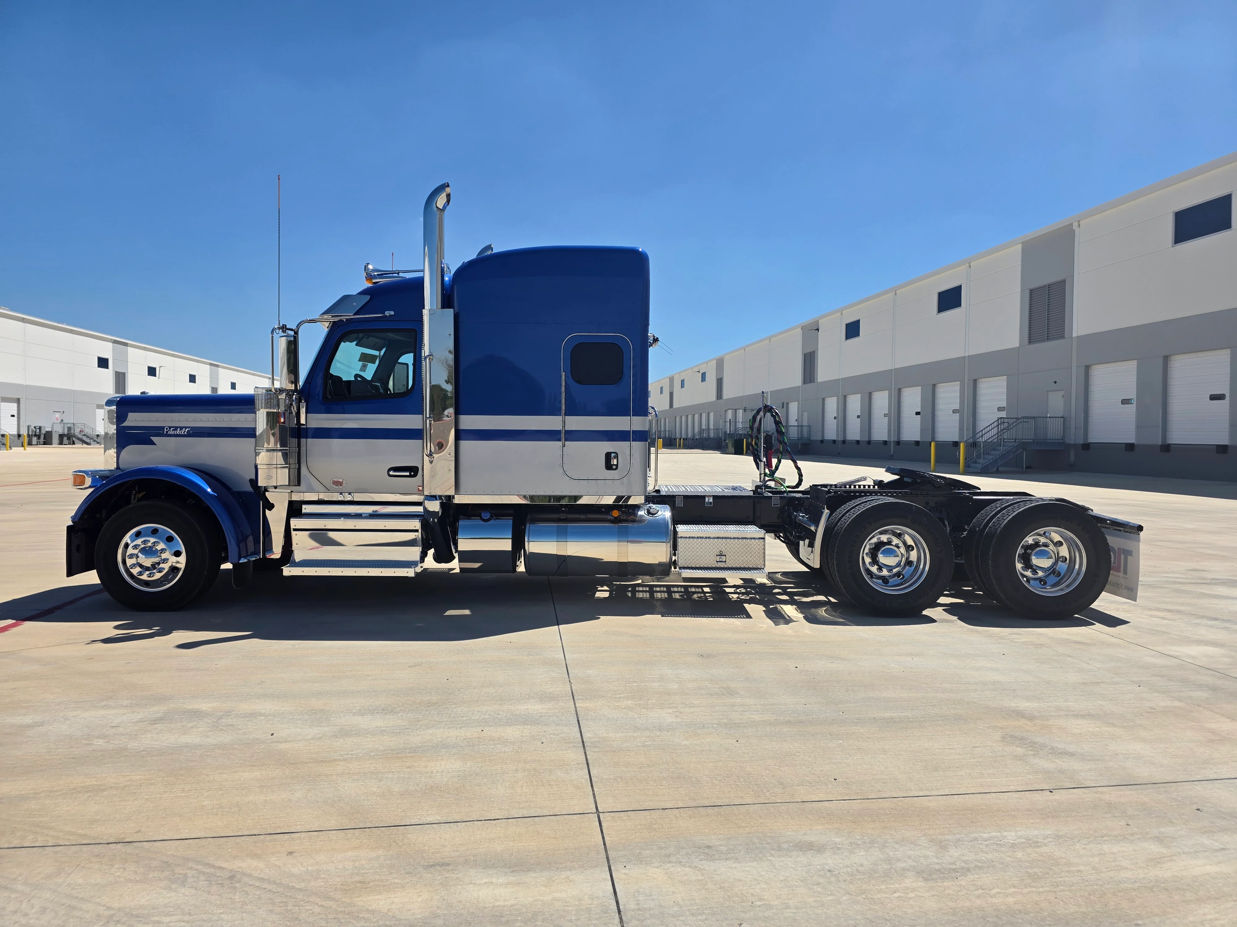 2027 Peterbilt 589 in Albany, GA — photo 2