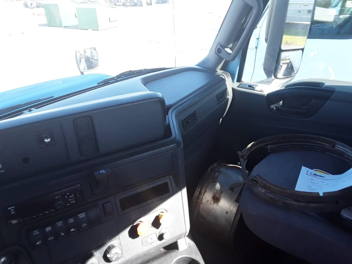 2019 International RH - image 7