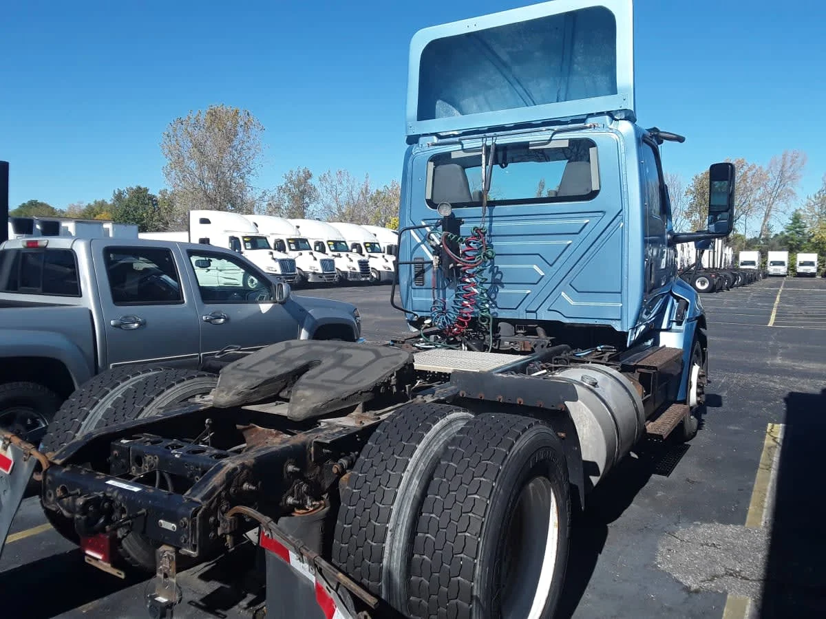 2019 International RH - image 4