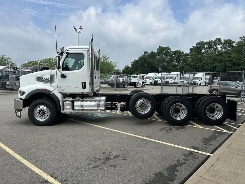 2026 Western Star 49X in Pittsburgh, PA — photo 7