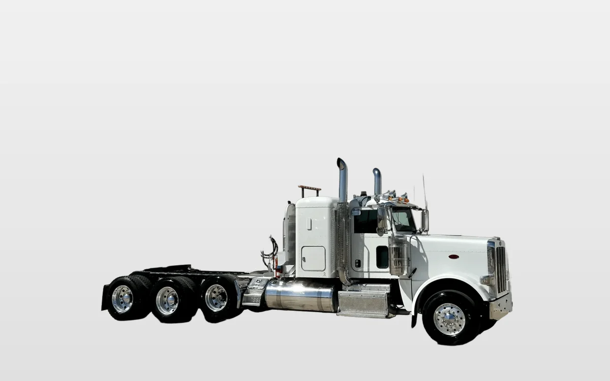 2016 Peterbilt 389 - image 1