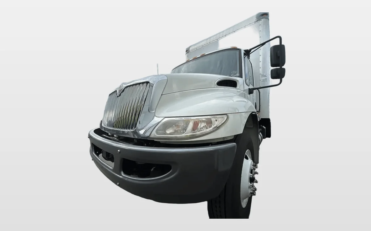 2018 International 4300 - image 1