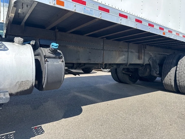 2020 International MV - image 5