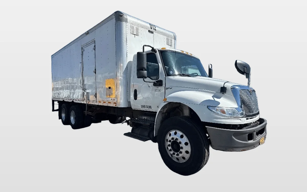 2020 International MV - image 1