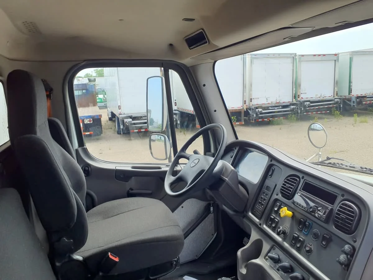 2019 Freightliner M2 106 in Wayland, MI — photo 8