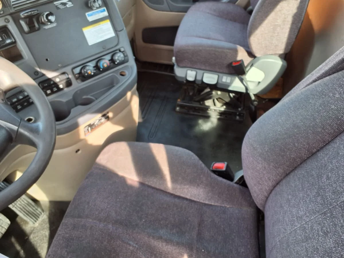 2018 Freightliner Cascadia in Salisbury, MA — photo 7