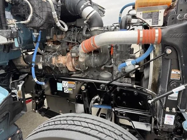 2023 Peterbilt 567 - image 15