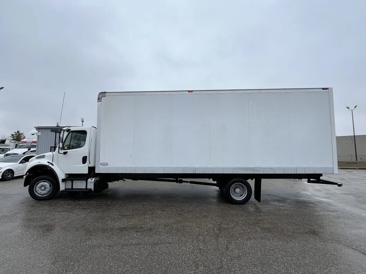 2017 Freightliner M2 106 - image 16