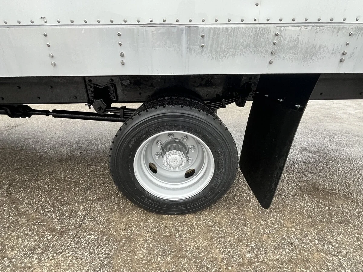 2017 Freightliner M2 106 - image 14