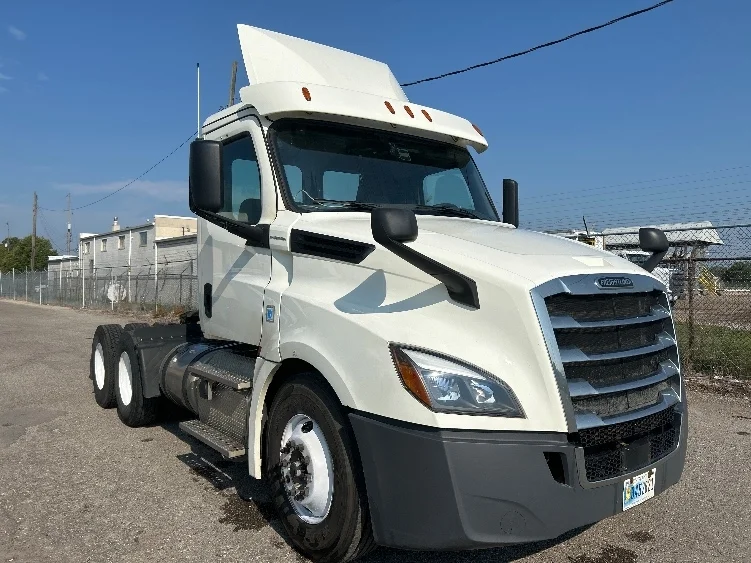 2019 Freightliner Cascadia in Flint, MI