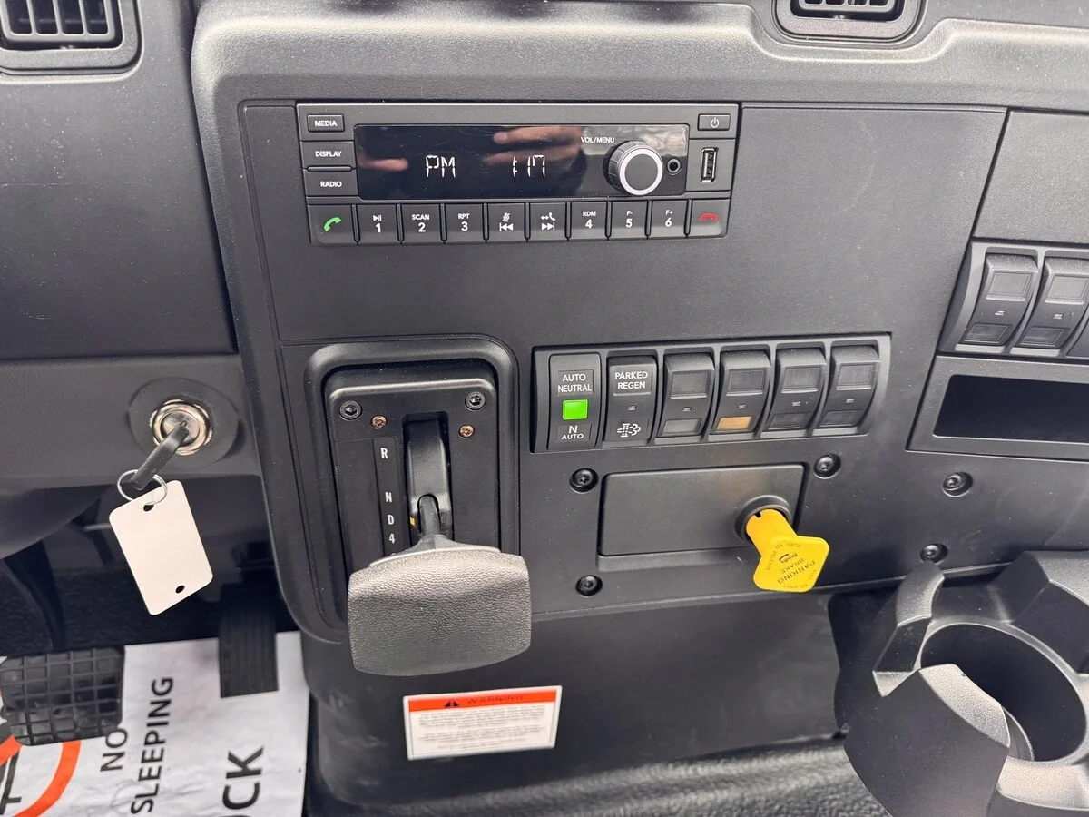 2025 International MV - image 10