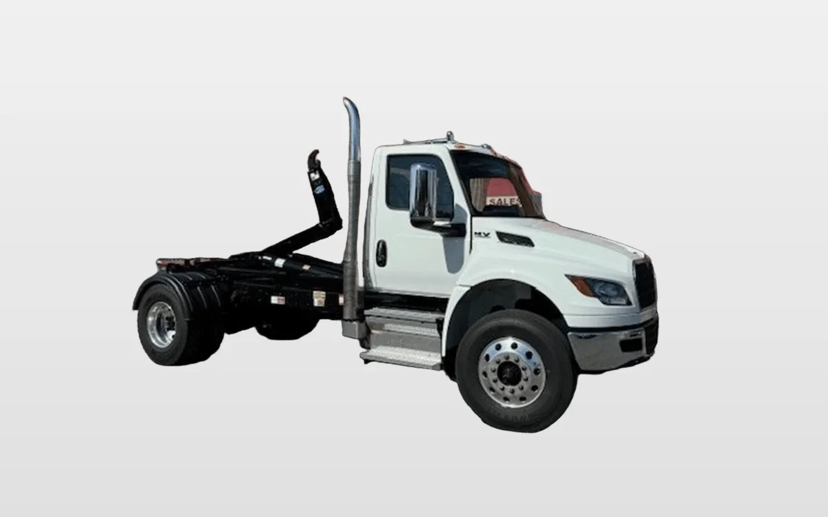 2025 International MV - image 1