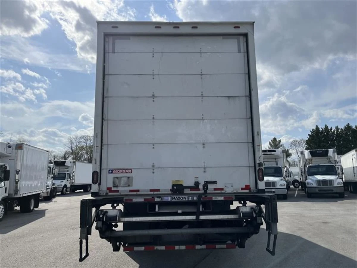 2019 Freightliner M2 106 in Beltsville, MD — photo 5