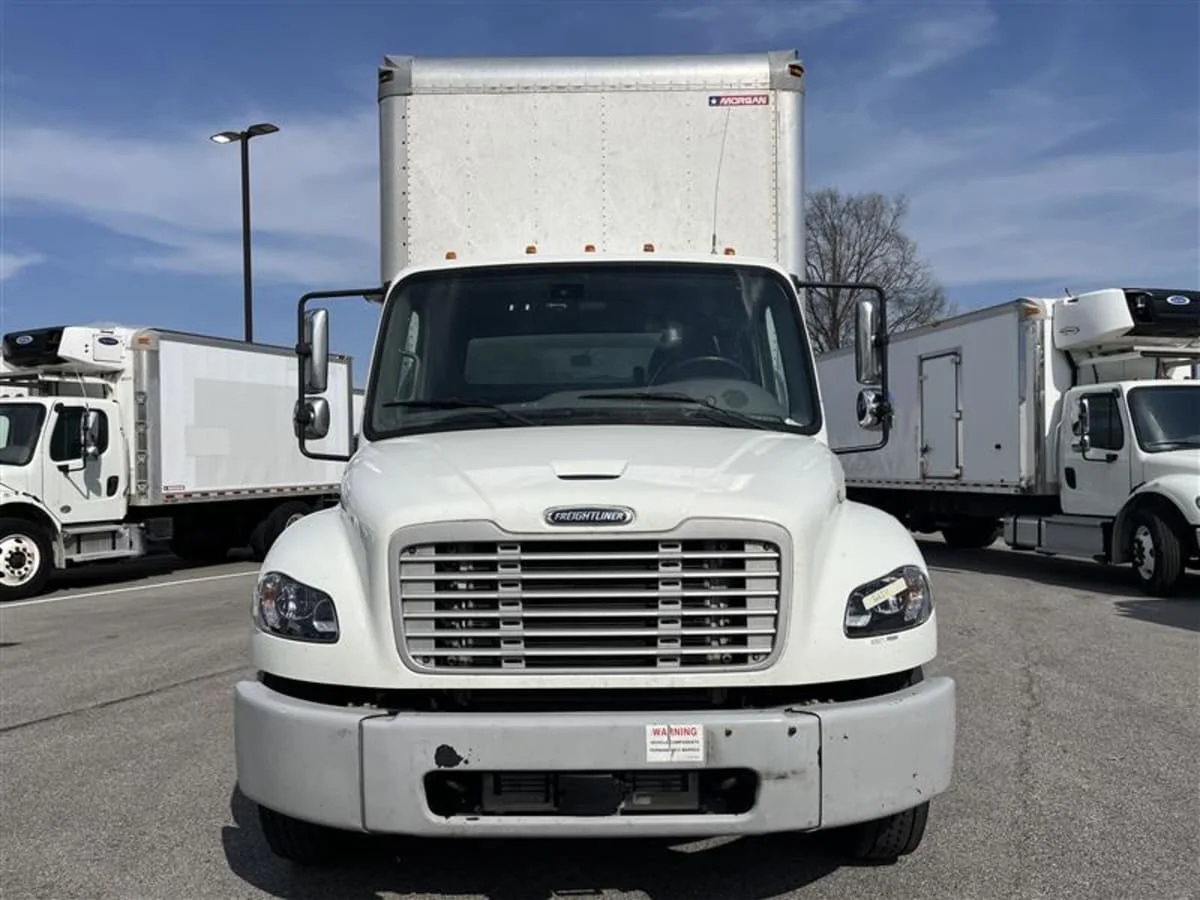 2019 Freightliner M2 106 in Beltsville, MD — photo 2