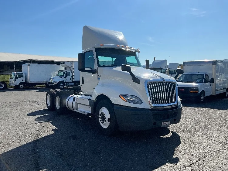 2019 International LT in Tacoma, WA