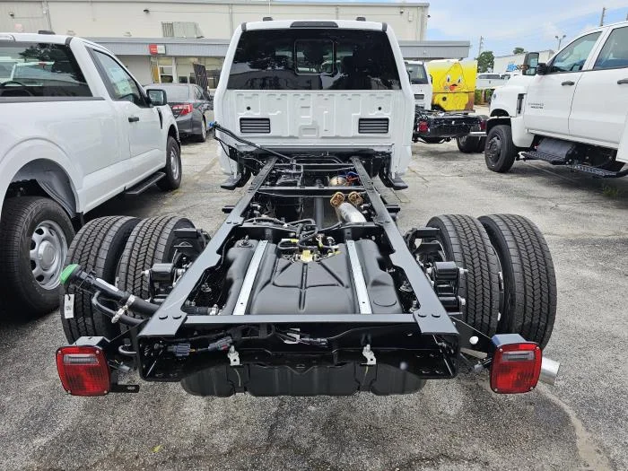 2026 Ford F-550 — photo 6
