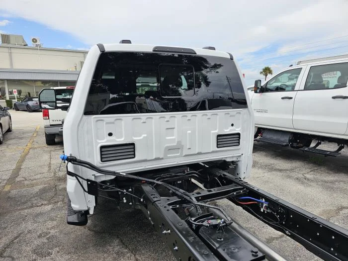 2026 Ford F-550 — photo 13