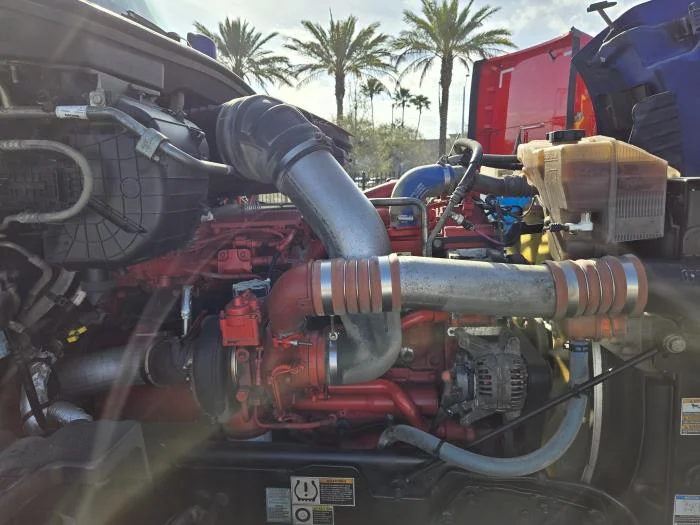 2022 Peterbilt 579 - image 16