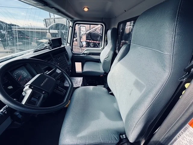 2025 Mack MD in CO — photo 10