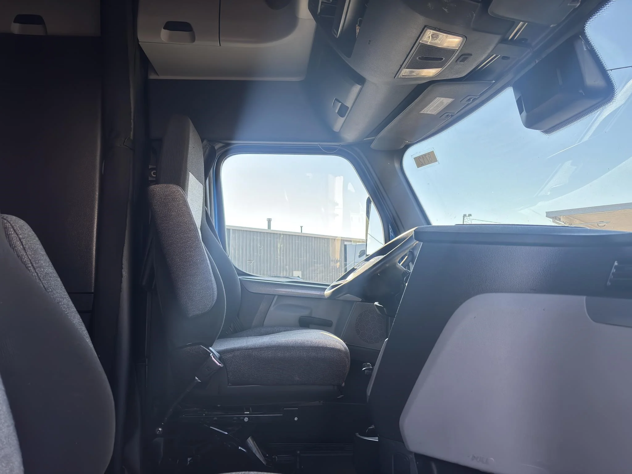 2021 Freightliner Cascadia in Charlotte, NC — photo 12